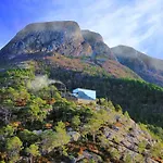 Speilhus Med Badestamp - En Unik Naturopplevelse 펜션