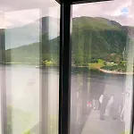 Speilhus Med Badestamp - En Unik Naturopplevelse 펜션 *