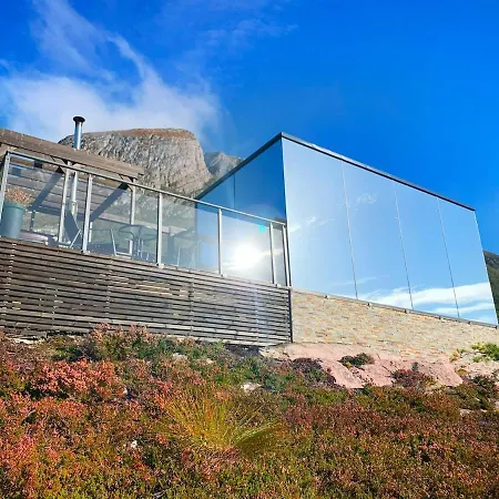 Speilhus Med Badestamp - En Unik Naturopplevelse 펜션